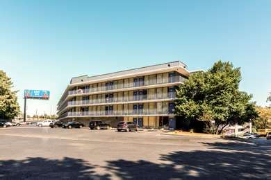 pet friendly hotels in georgia on i 75|Pet Friendly Marietta Hotels near I.